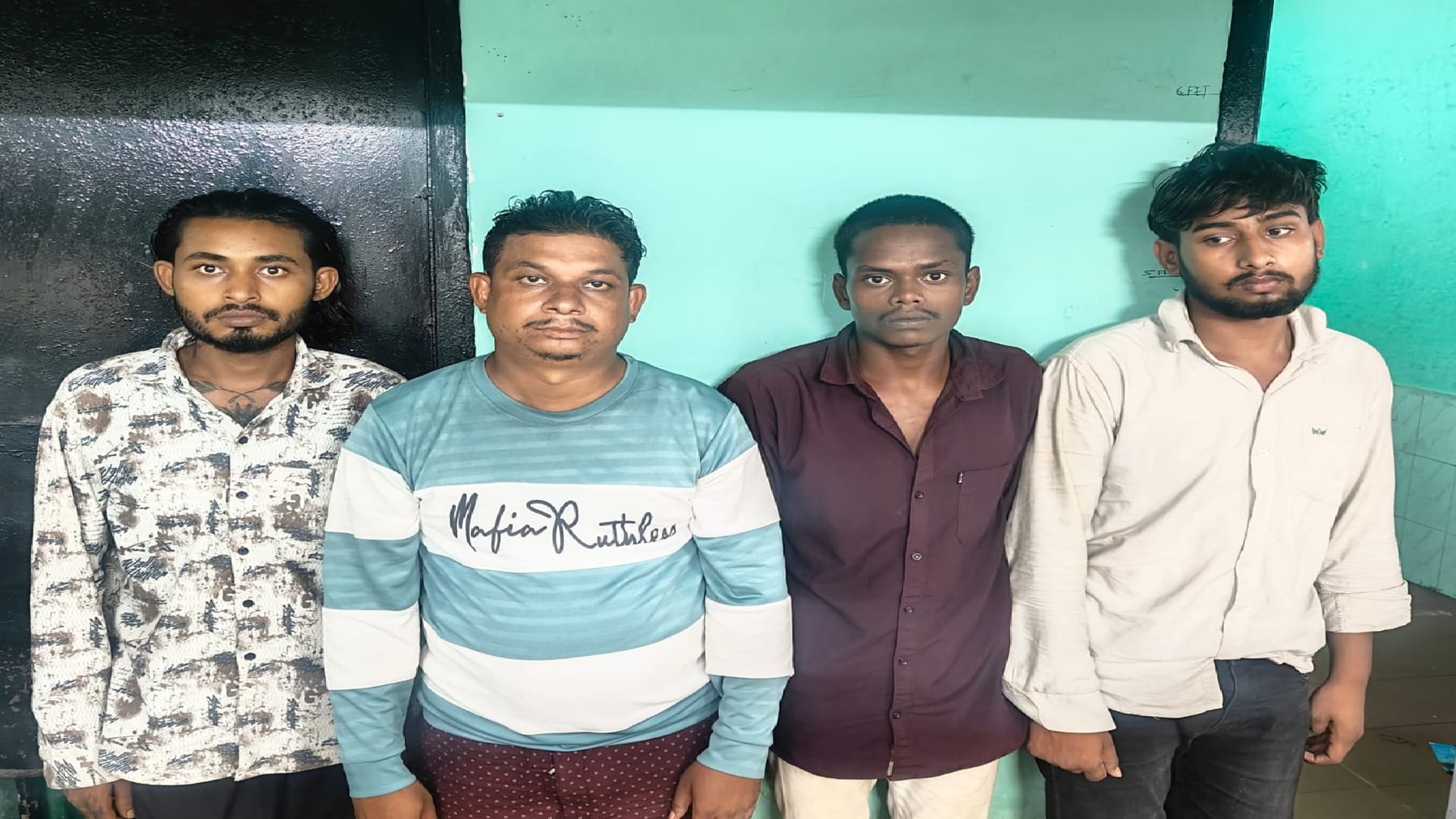 पुलिस के गिरफ्त में आरोपी