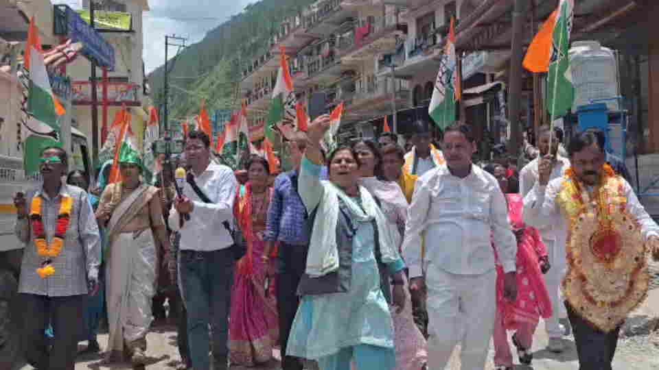Tehri News Congress Parivartan Sankalp Yatra reaches Ghansali calls for change of power in 2027 election