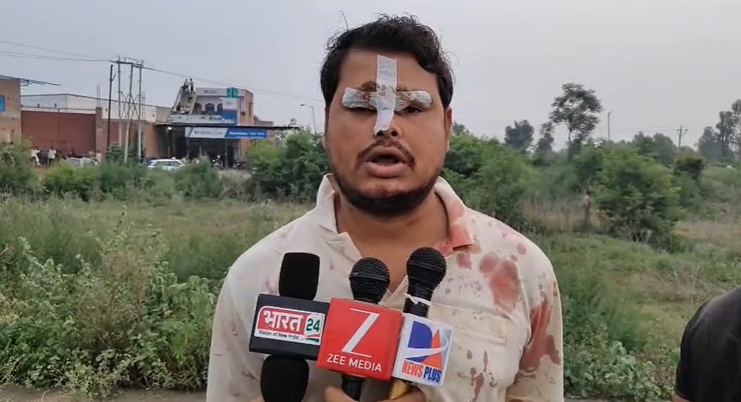 Attempted dacoity at Army soldier house in Kasganj family held hostage two miscreants injured