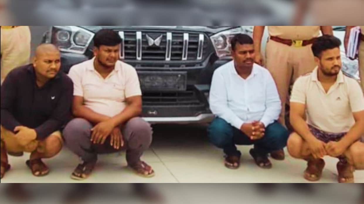 Crackdown on gang facilitating illegal crushed stone transport by tracking officials locations