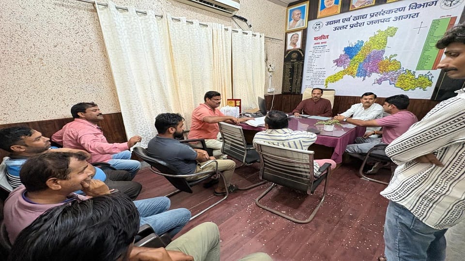 Potato Farmers Hit by Heavy Losses Demand 250 Per Quintal Cold Storage Subsidy