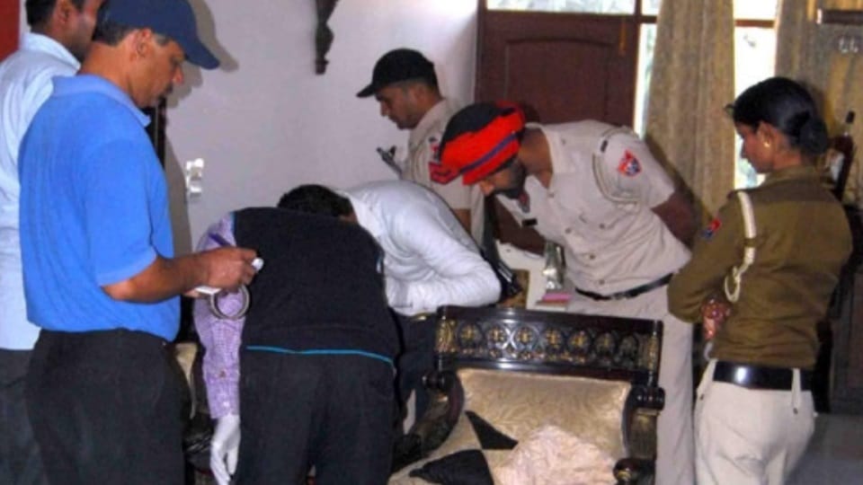 Body in suitcase... Businessman's wife convicted of murder sentenced to life imprisonment and fined 90,000