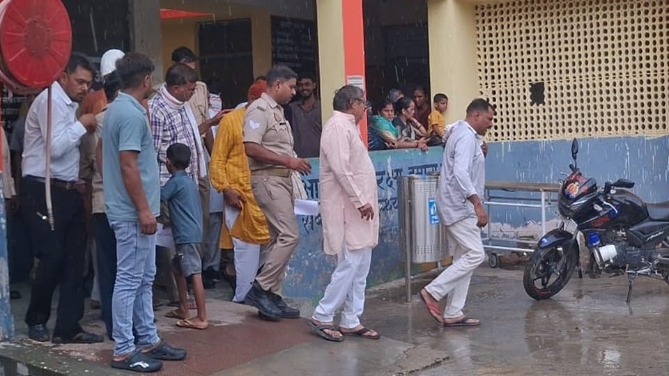 Sambhal: SDM Karan Singh suspended for issuing land leases on the banks of the Ganges