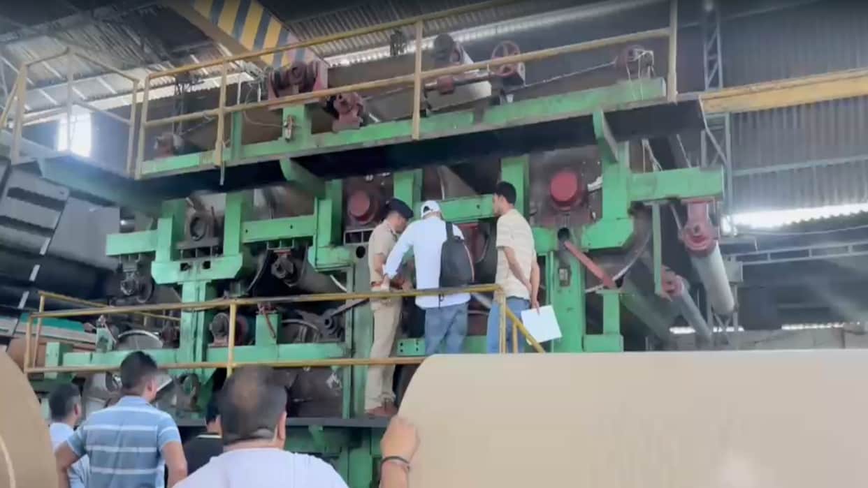 Tragic accident at Sansarpur Terrace Mill; worker dies after hand gets caught in machine.