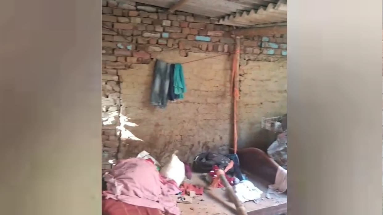 Giri neighbor's wall on tinshed, woman dies after being pressed into debris