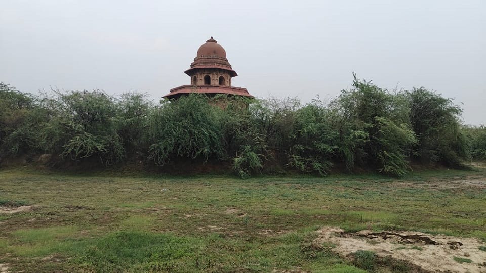 Budhiya Ka Taal Monument has not been renovated after spending more than 60 lakh rupees