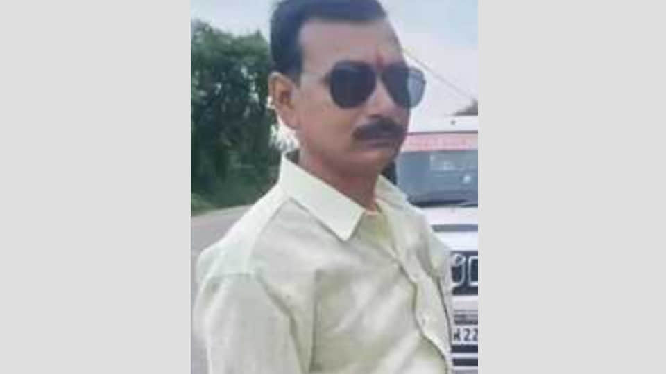 गनेश द्विवेदी की फाइल फोटो