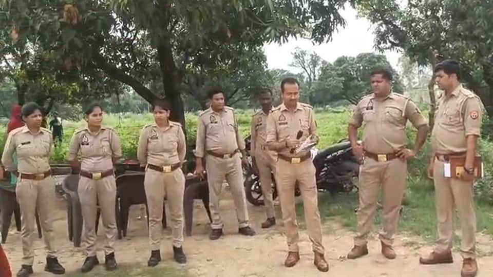 Amroha: Drums beat in the neighborhood, police made an announcement, and Anita was externed from the district
