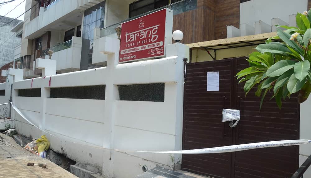 Kanpur Harmony Apartment formal complaint against builder has become puzzle KDA and police at odds