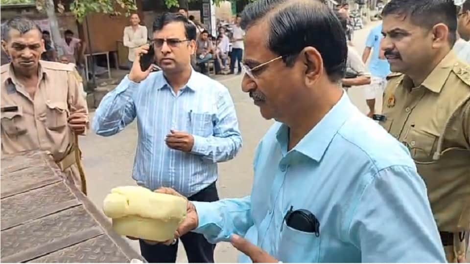 Baghpat: 1,300 kg of adulterated *mawa* (condensed milk solids) was seized in Chhaprauli