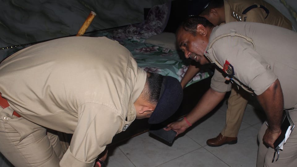 Sister shot dead in Meerut over refusal to marry and suspicion of a love affair