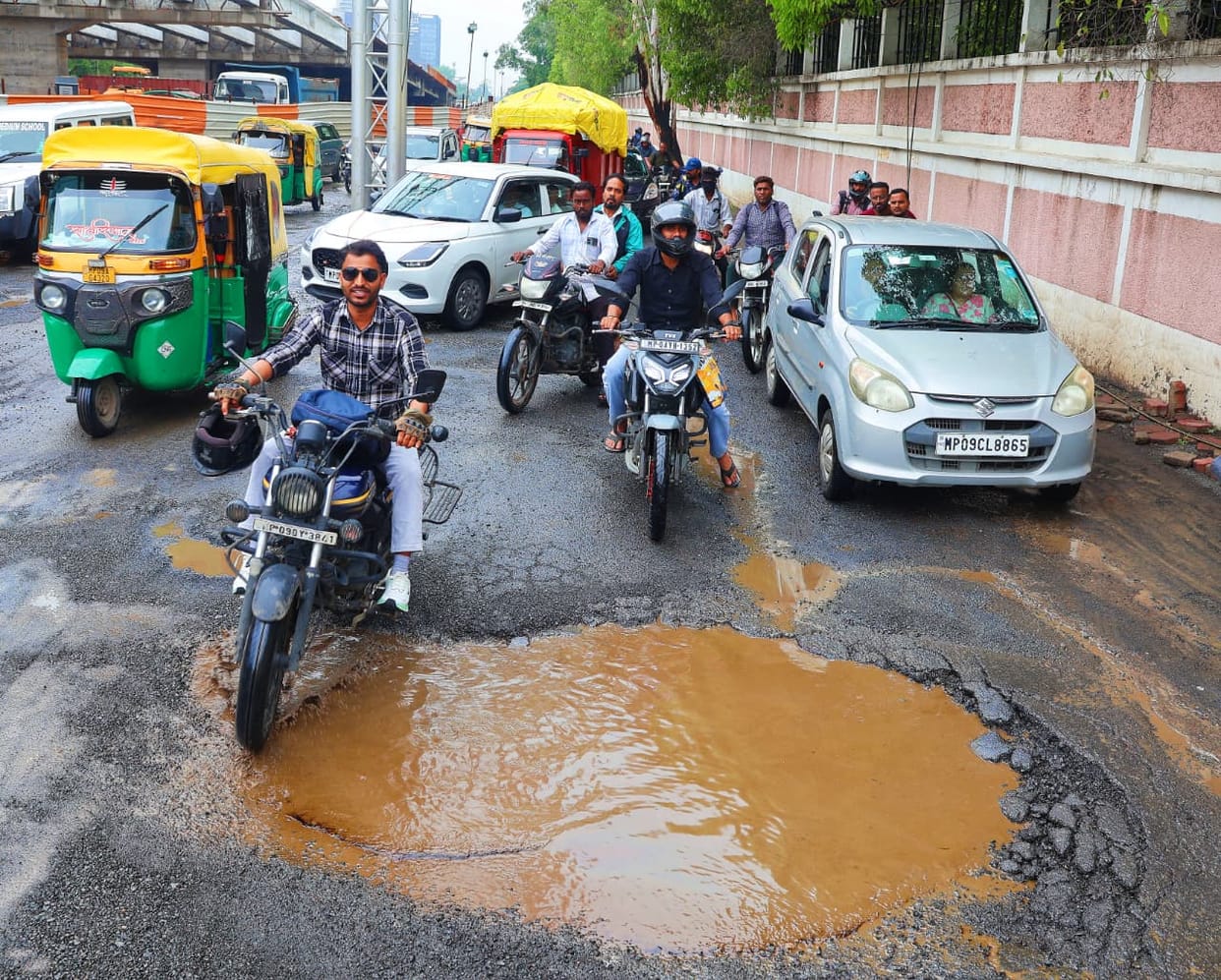 Watch your step... this deadly pothole in Indore could turn a moment's carelessness into an accident.
