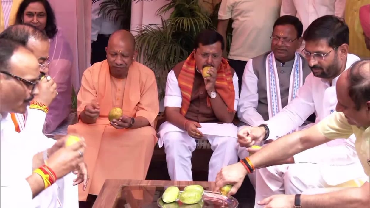 UP: BJP National President Nitin Nabin had a meal at Deputy CM Brajesh Pathak's residence