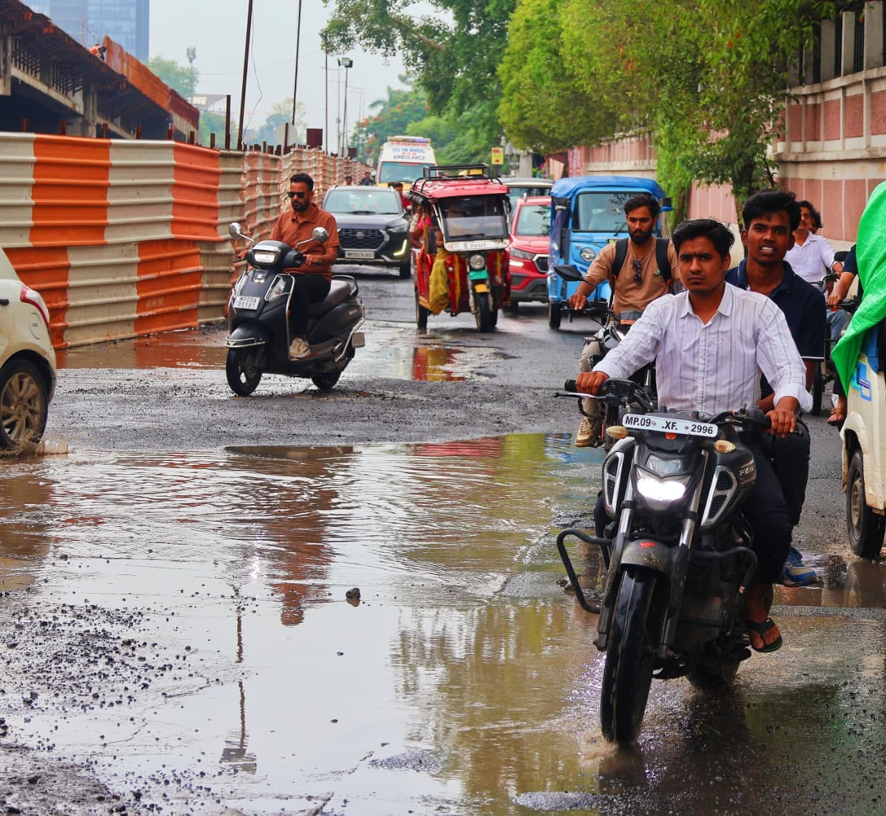 Watch your step... this deadly pothole in Indore could turn a moment's carelessness into an accident.