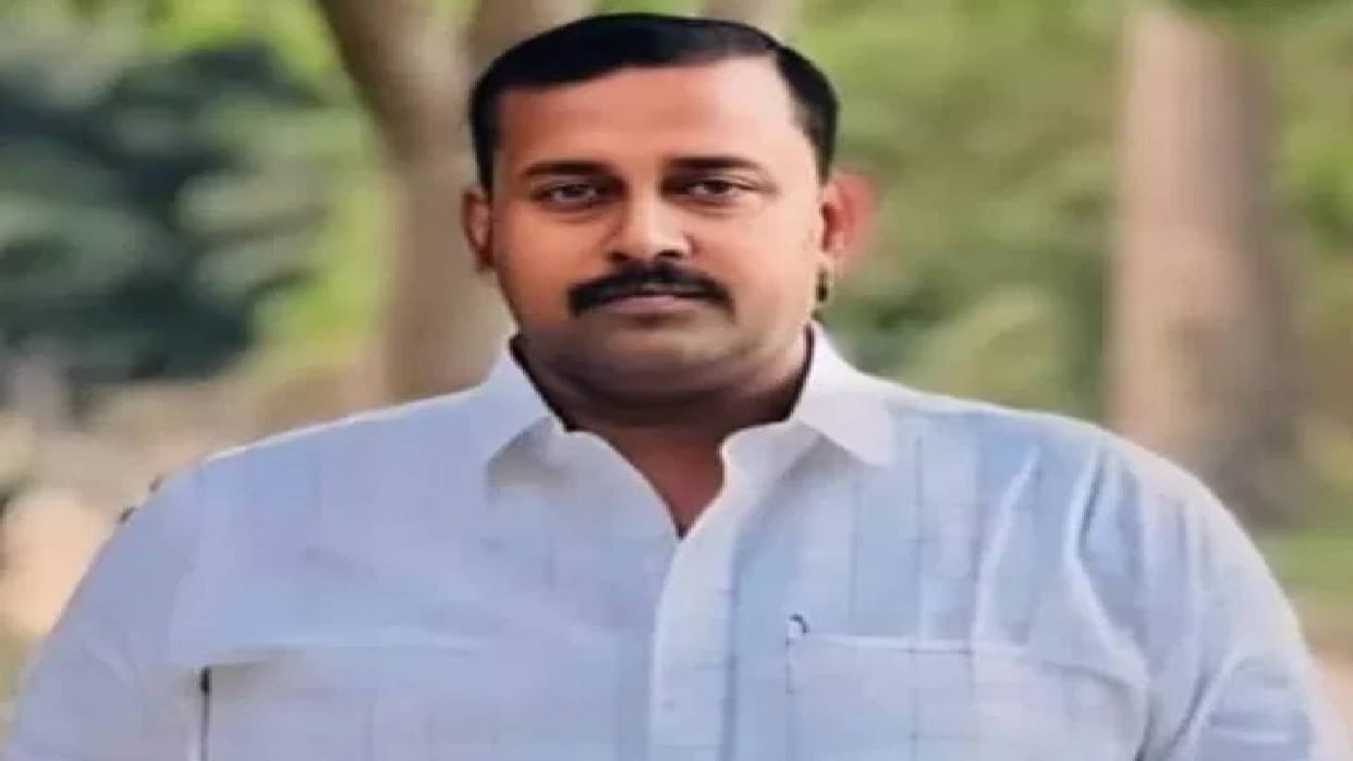 Bihar BJP Leader and mukhiya Receives Death Threats Over Phone Terrified Family Demands Security in saran