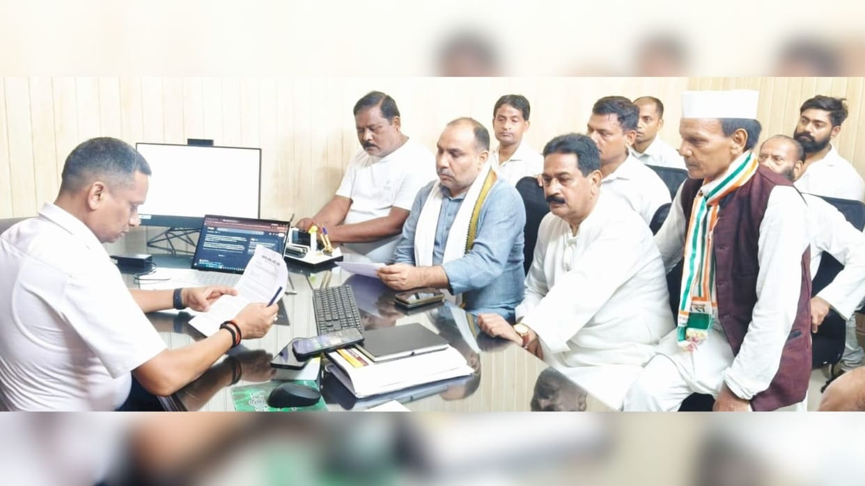 Congress objects to proposed relocation of polling stations submits memorandum varanasi DM demands action