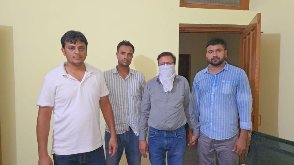 Consolidation Department employee arrested for taking a bribe