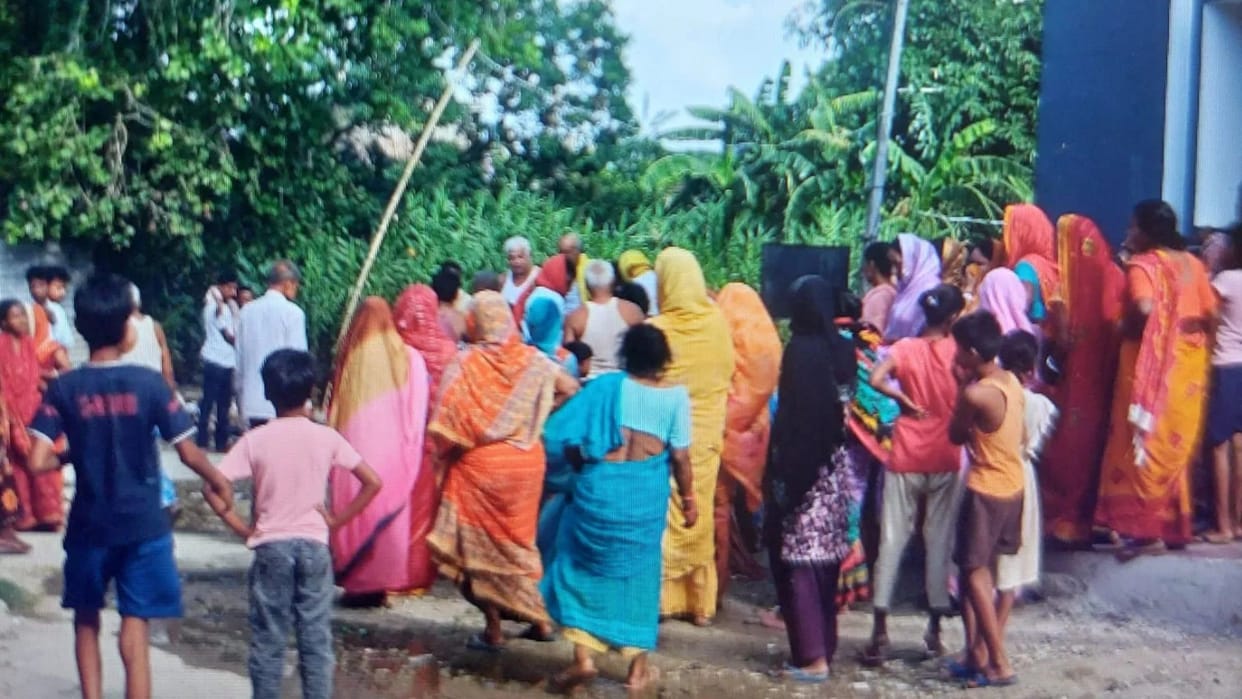 Bihar Laborer's Body Found by Roadside Accident or Foul Play While Returning Home in saran