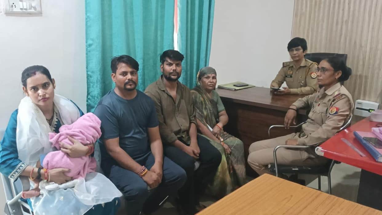 Jhansi: Three disputes between husbands and wives were resolved during family counseling
