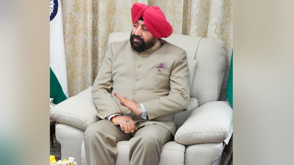 राज्यपाल ले. जन. गुरमीत सिंह (सेनि.)