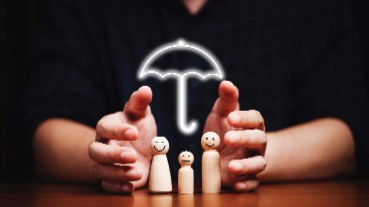 Term Insurance or Endowment Plan: Which safety net is right for your family