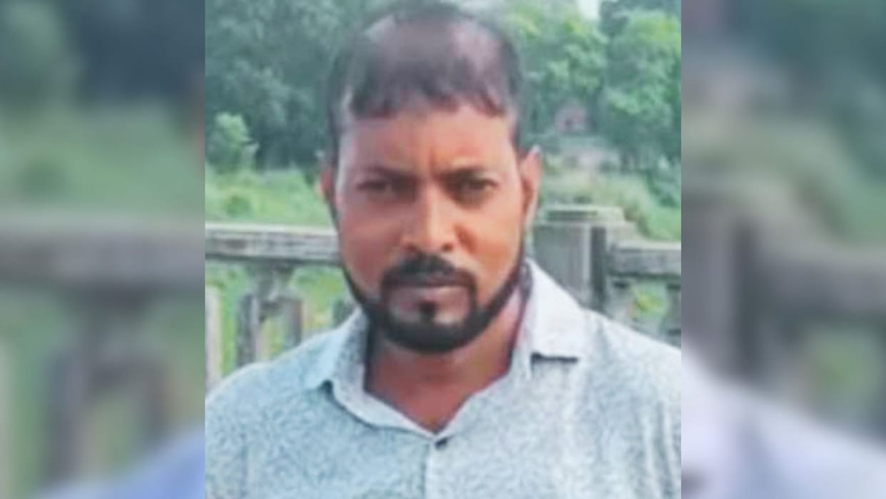 Horrific collision between school bus and motorcycle laborer killed driver flees scene in chandauli