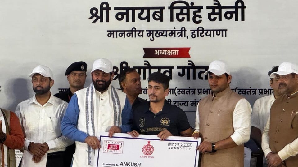 Haryana CM Nayab Saini Sports Minister Gaurav Gautam at felicitation ceremony for athletes in Panchkula