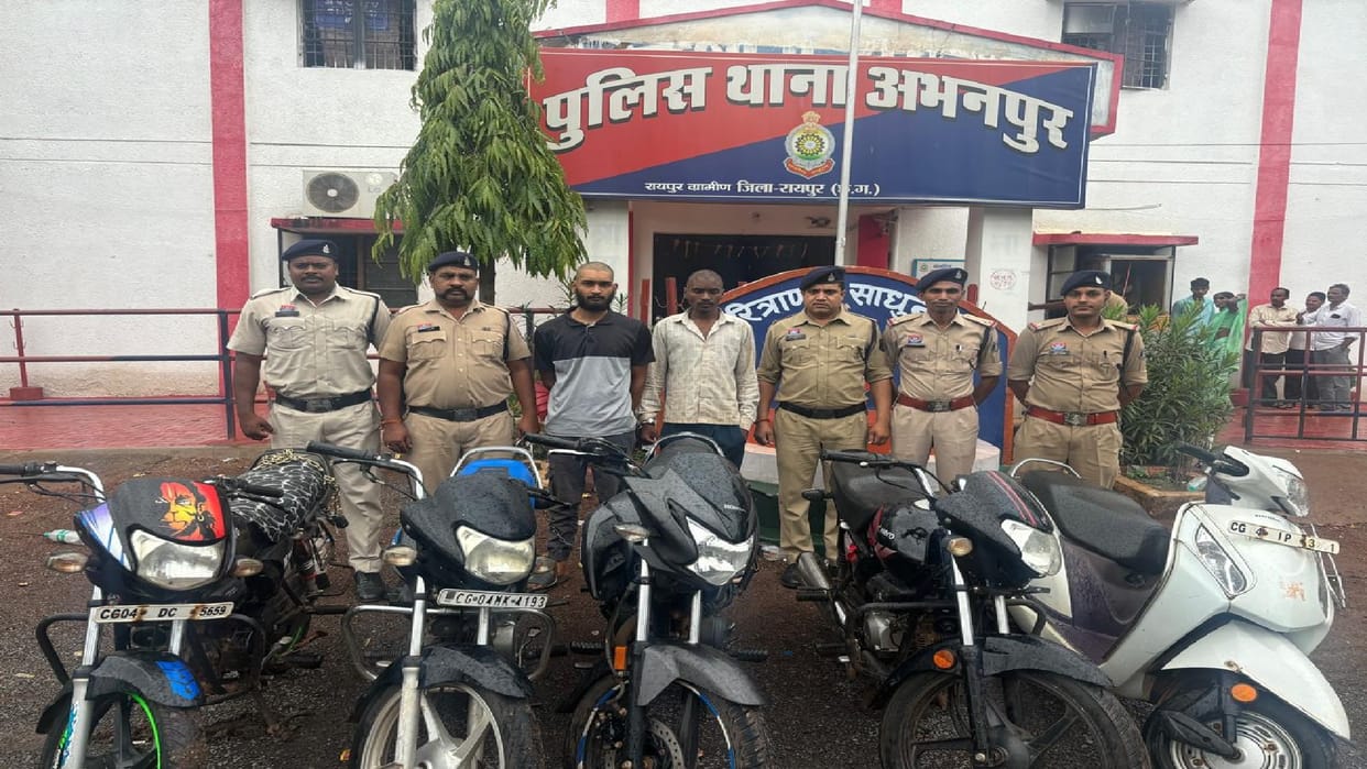 Two-wheeler theft gang busted, 5 bikes and scooters recovered; two accused and a minor arrested