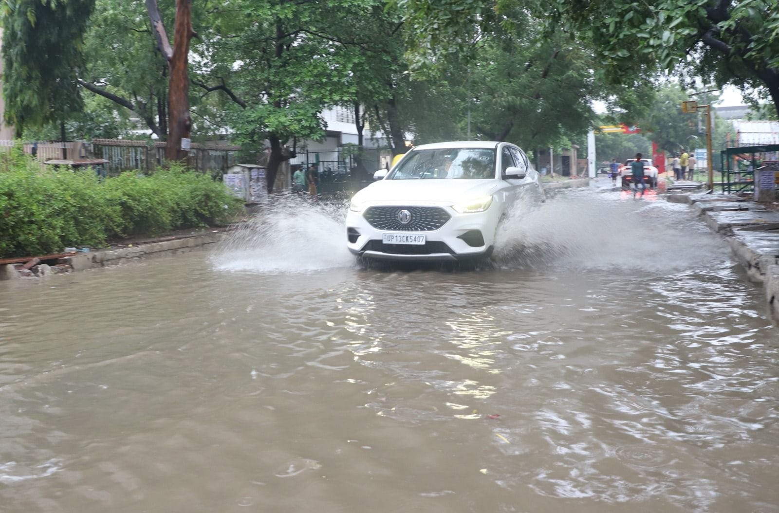 Gurugram submerged after 90 minutes of rain massive traffic jam on Delhi-Jaipur Highway