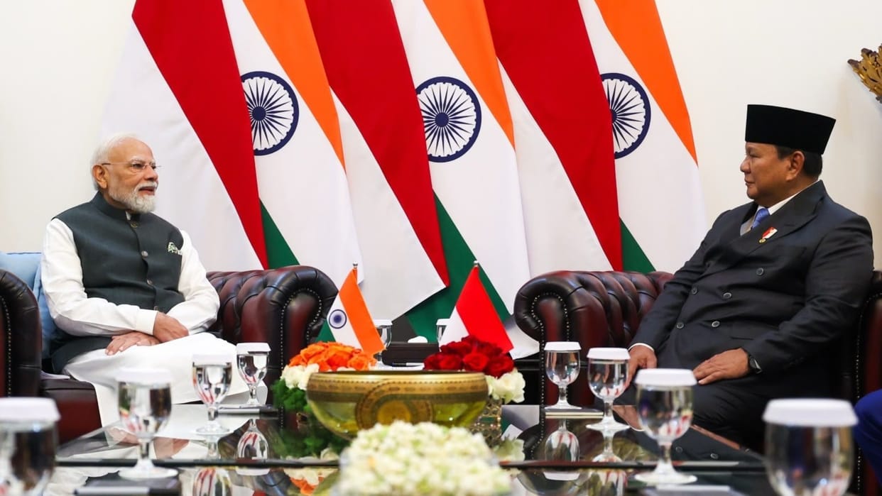 indonesia president praises pm modi says i copy many of your schemes
