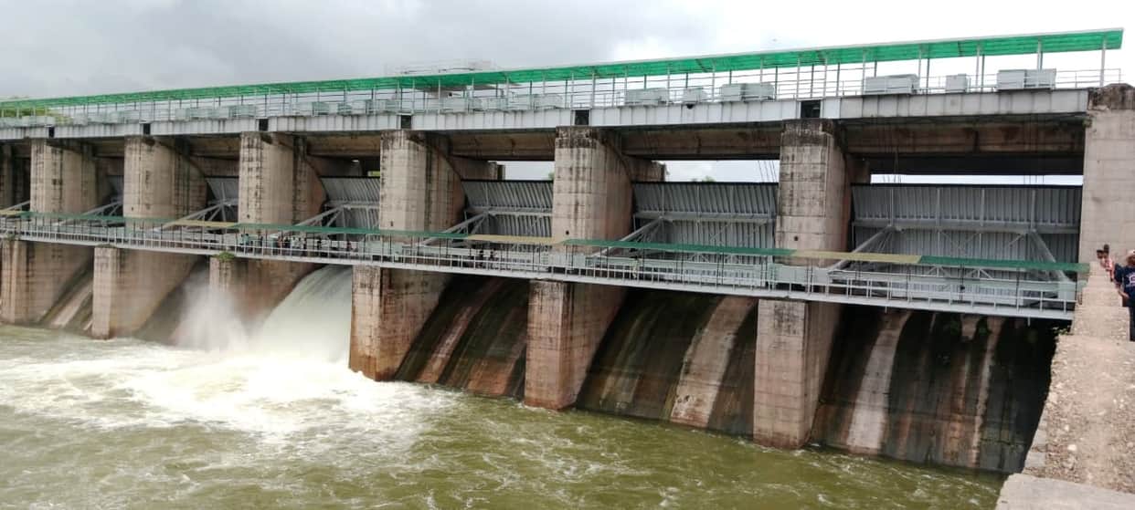 Panchana Water Reaches Canals After Overnight Repair, 20-Year-Old Jammed Gate Reopened
