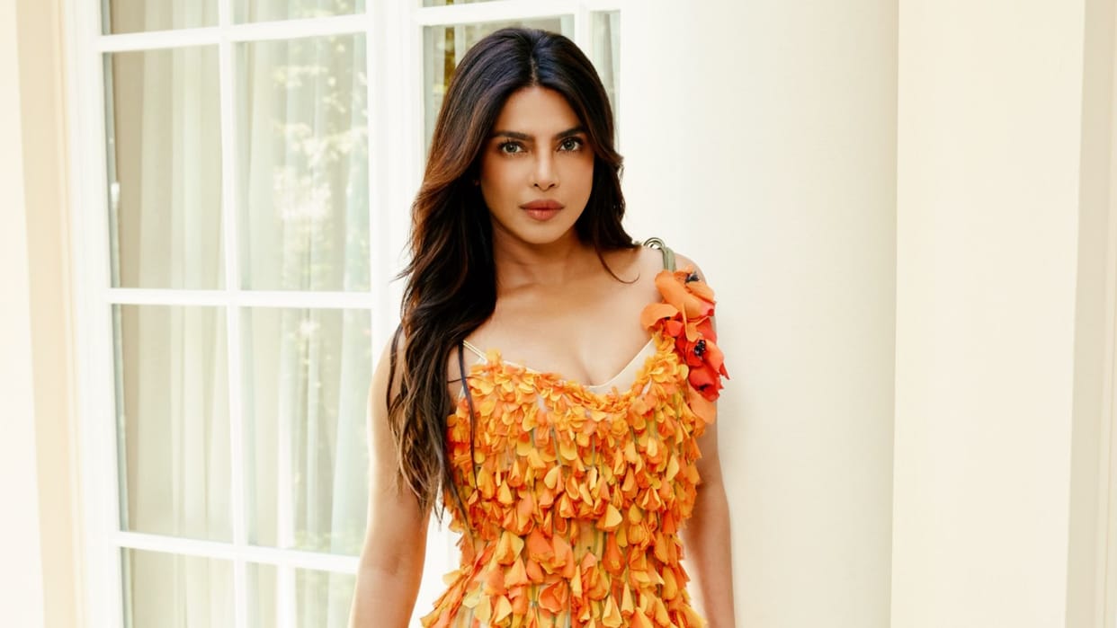 Orlando Bloom Distances Himself From Priyanka Chopra Reset Leaving The Film Just Days Before Filming