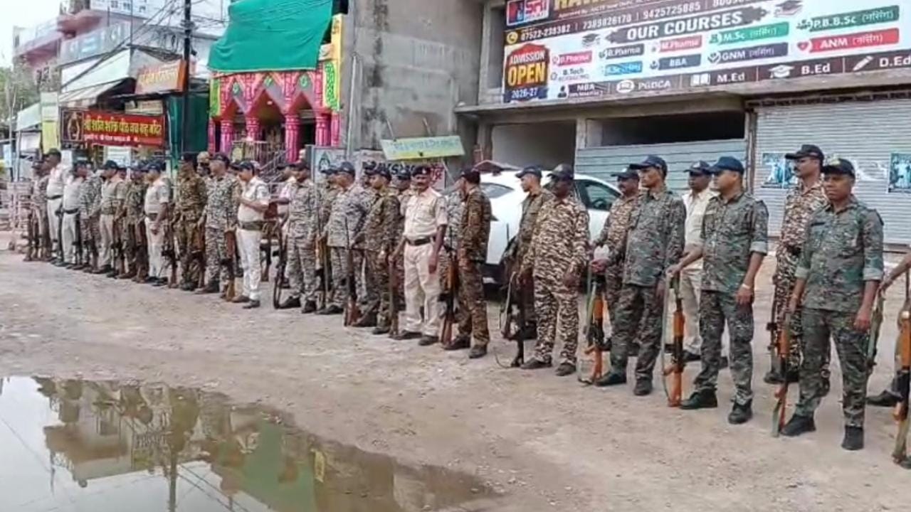 दतिया पुलिस।