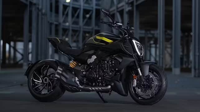 Ducati Diavel V4 Black Roadster Launched in India Check Price Speed Engine Specs