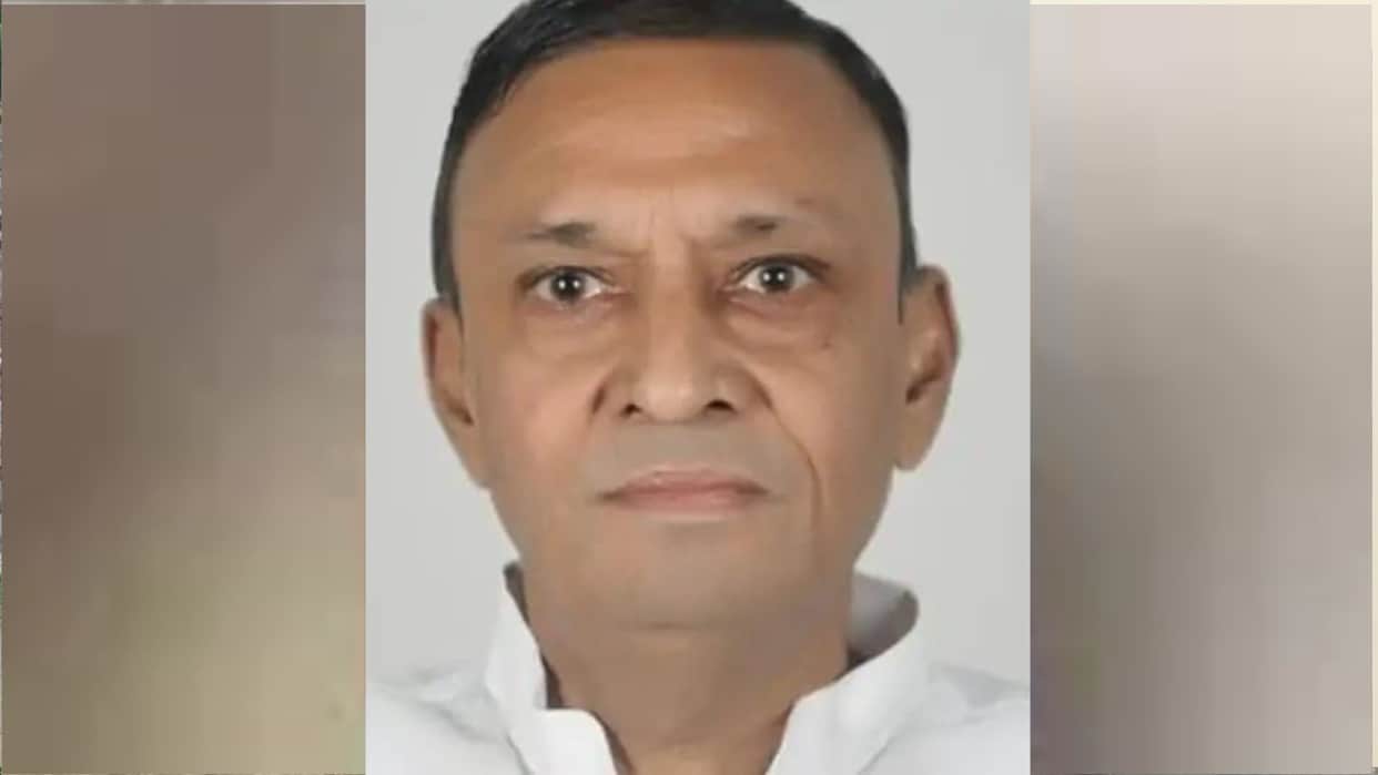 Prominent Gorakhpur industrialist Om Prakash Jalan dies of cardiac arrest in Delhi.