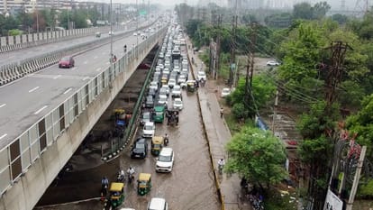 Weather Update Heavy Rain Batters Mumbai to Surat Amit Shah Assures Help What Situation in UP and Other States