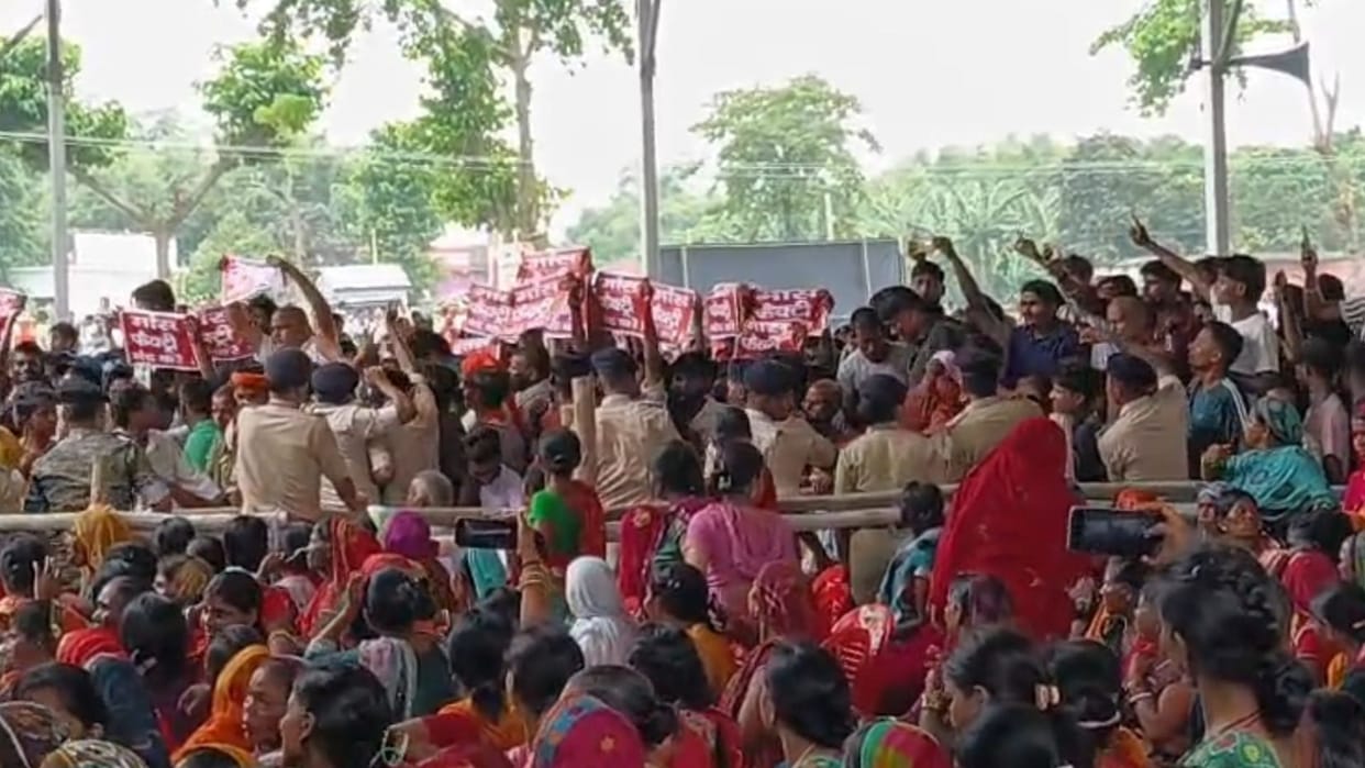 CM Orders Immediate Inquiry into Meat Processing Units After Mass Protest at Public Rally in bihar