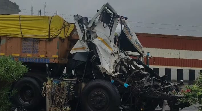 Etawah Road Accident