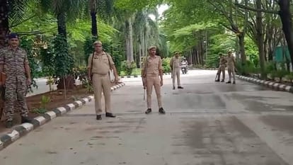 Jhansi: ED raids 11 locations linked to former MLA Deepnarayan; searches lasted over 12 hours.