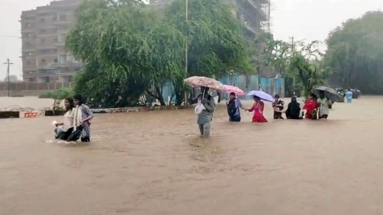 urban-flooding-mumbai-monsoon-rainfall-city-planning-climate-change