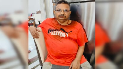 UP: Raid at retired ARTO's home lasts 26 hours; expenditure exceeded income by 73.6% — find out the source of