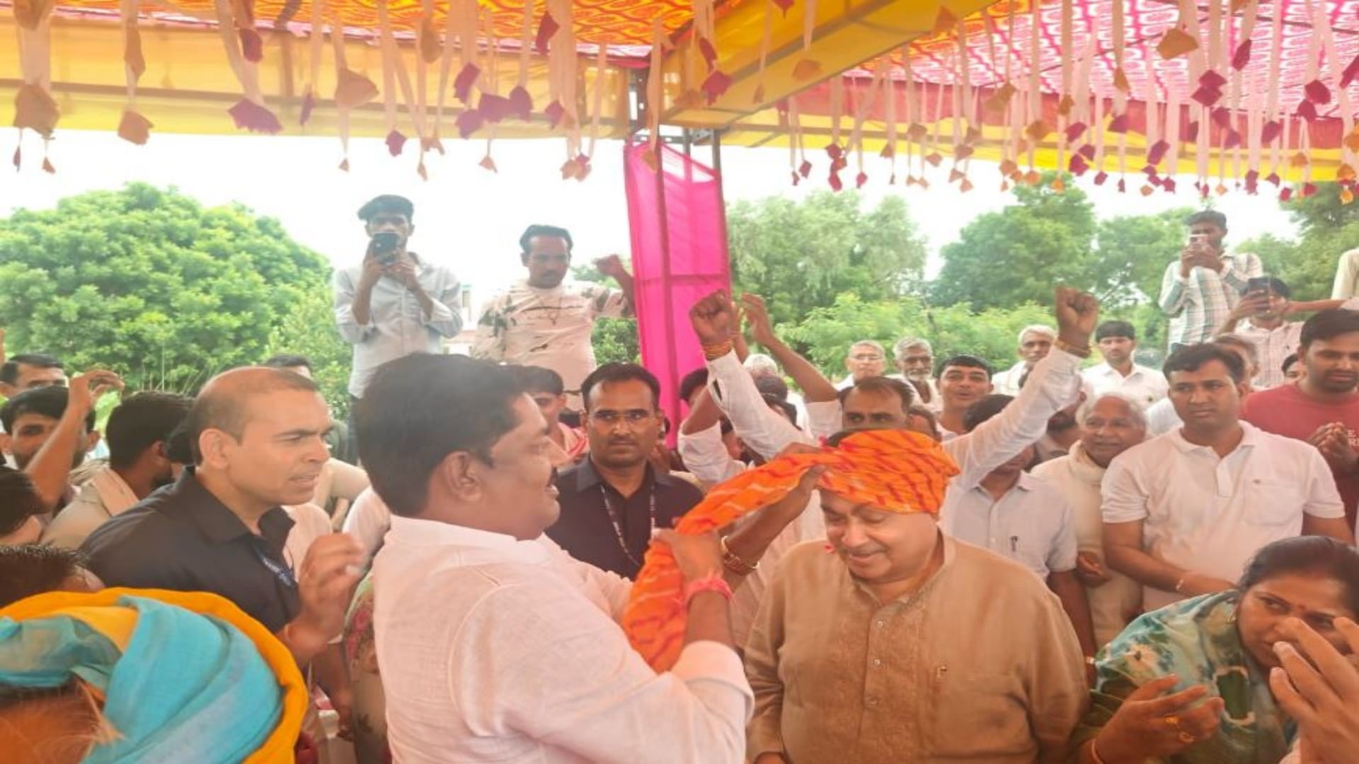 Rajasthan News: Gadkari Conducts Ground Inspection of Delhi-Mumbai Expressway, Convoy Skips Bus Fire Site