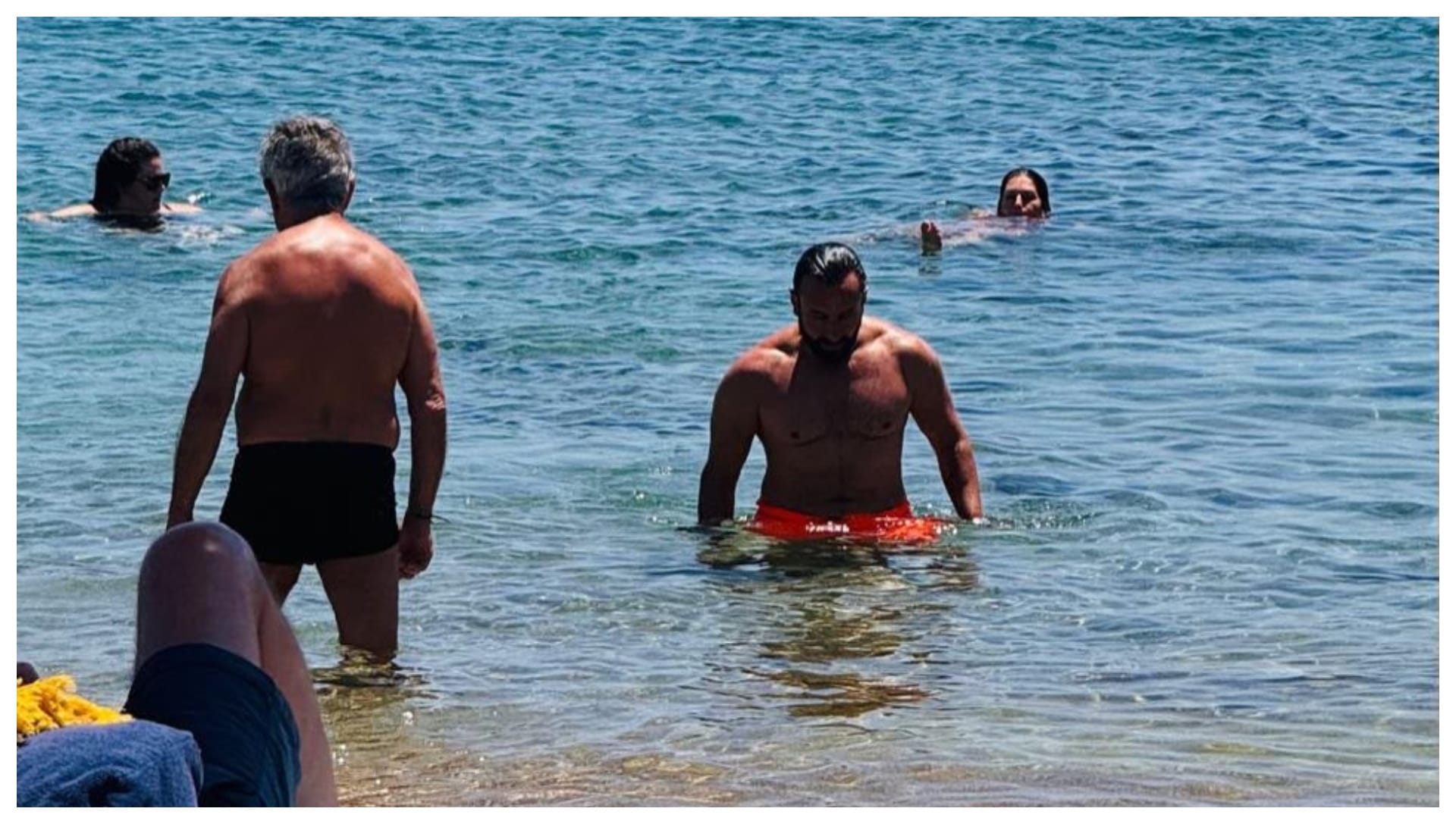 Kareena Kapoor clicks hot husband Saif Ali Khan walking out of the sea in his swimwear