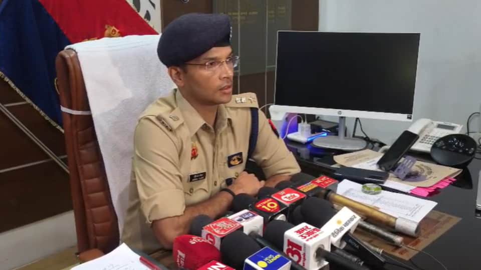 Politics Heats Up Over Meerut Murder Case, SSP Issues Strong Warning, Chandrashekhar Azad to Visit Today