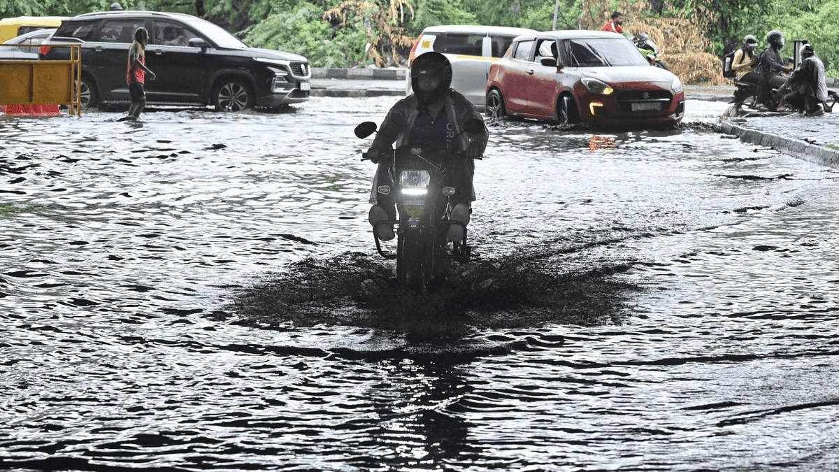 Delhi Ncr Weather Live:दिल्ली-एनसीआर में झमाझम बारिश, जलभराव से परेशानी; आज के लिए मौसम विभाग का ये है अलर्ट – Delhi Ncr Rain Weather Forecast Live Heavy Rain Traffic Jam In Noida Ghaziabad Water Logging Monsoon News Delhi Ncr Weather Live:दिल्ली-एनसीआर में झमाझम बारिश, जलभराव से परेशानी; आज के लिए मौसम विभाग का ये है अलर्ट – Delhi Ncr Rain Weather Forecast Live Heavy Rain Traffic Jam In Noida Ghaziabad Water Logging Monsoon News