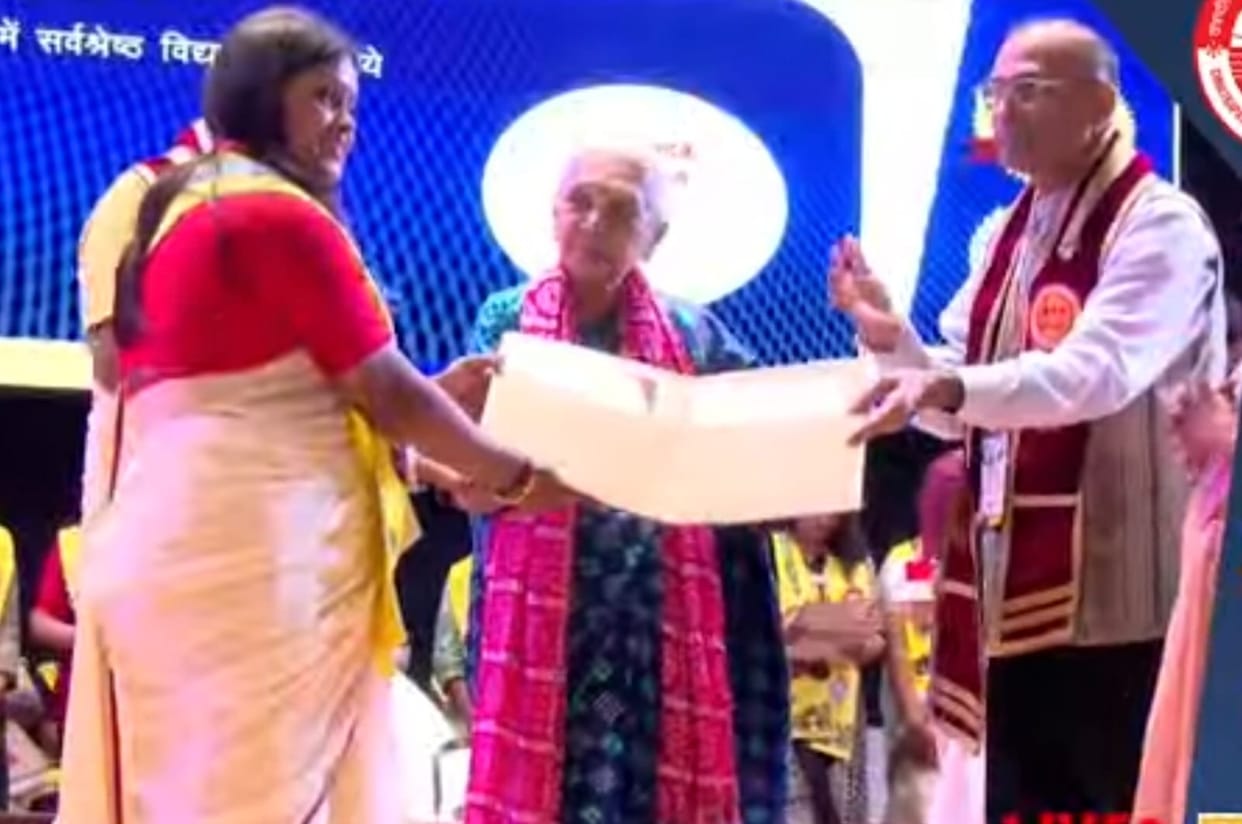Governor asks parents to monitor children's activities in schools and colleges