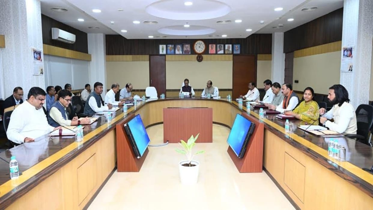 Cg cabinet takes 11 major decisions: major changes in business, education, investment and power systems