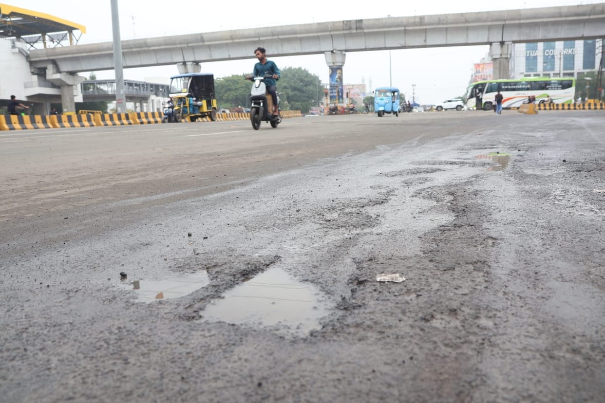 Indore News: Potholes have reappeared at the spot where, just four days ago, a claim was made regarding durabl