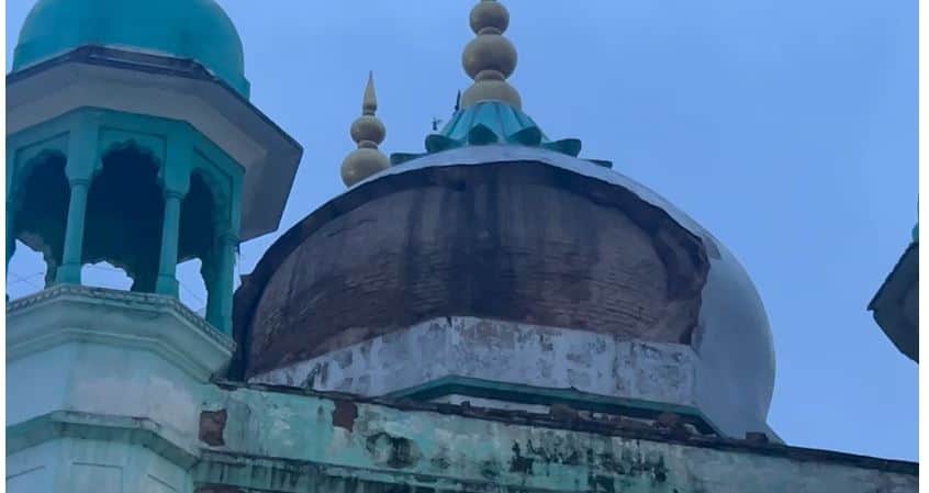 Part of Jama Masjid Dome Collapses During Prayers in Mathura Major Tragedy Averted