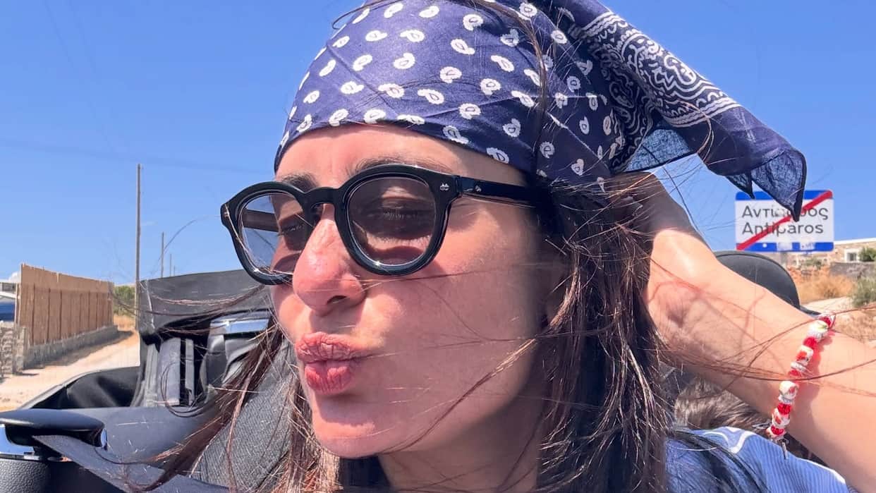 Kareena Kapoor Khan shares her stunning no makeup selfie wearing a headscarves says Loving this bandana